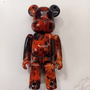 Medicom Toy Bearbrick Series 44 Pattern Fire Flame 100% Bearbrick Figure